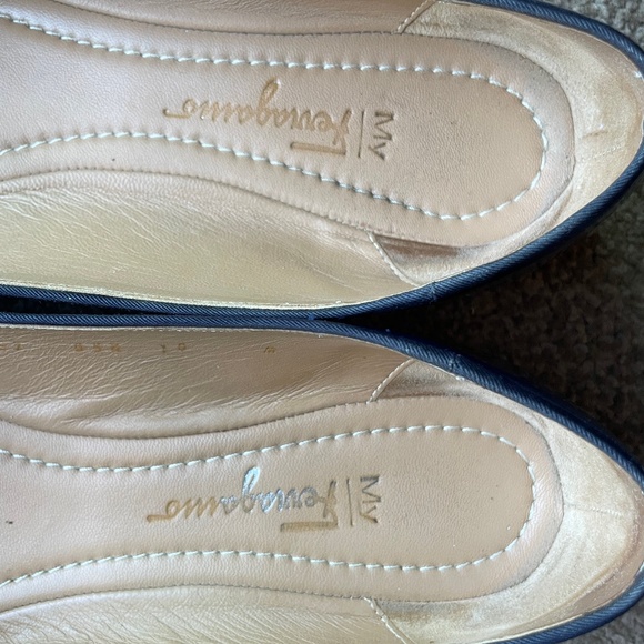 Salvatore Ferragamo Varina Royal Blue Patent Ballet Flats 10 - Picture 8 of 10